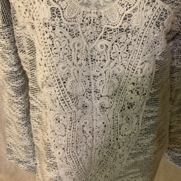 Mi Ami women’s sweater - Picture 2 of 6